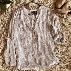 EUC  Apt. 9 Feather quarter button blouse